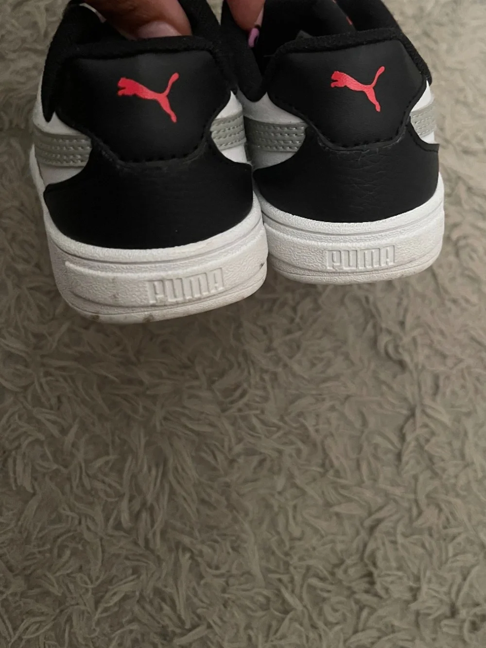 Puma Sneakers